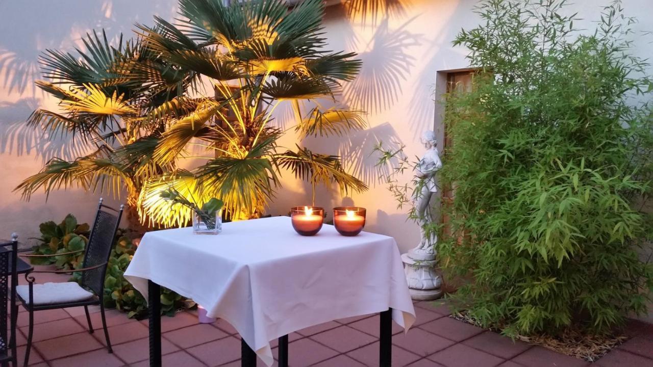 Hotel Saint-Hubert Hambach ภายนอก รูปภาพ
